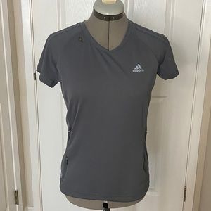 🦖 Adidas Workout Shirt 3/$25